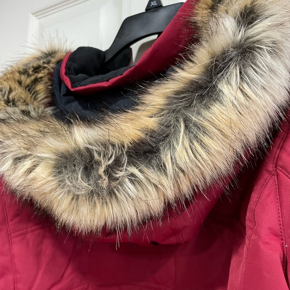 NWT Obermeyer Tuscany II Ski Jacket Size 12 Maroon - Picture 10 of 16